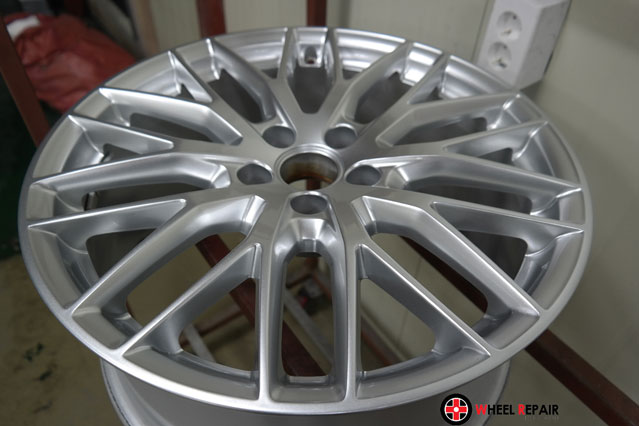 /user/w/wheel1723/editor/2401/95fd1d08a30234107affc583f3bb5b62_1704354224_1468.jpg 이미지크게보기