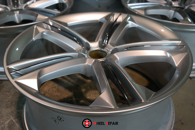 /user/w/wheel1723/editor/2401/95fd1d08a30234107affc583f3bb5b62_1704354921_8367.jpg 이미지크게보기