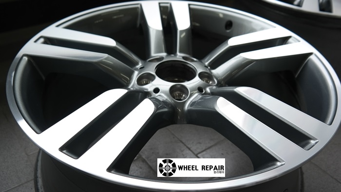 /user/w/wheel1723/editor/2402/8766a05aa36650a2349f9185f1892c11_1707800365_9009.jpg 이미지크게보기