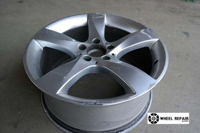 /user/w/wheel1723/editor/2402/8766a05aa36650a2349f9185f1892c11_1707800929_6133.jpg 이미지크게보기