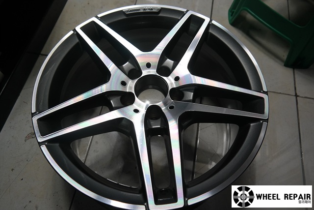 /user/w/wheel1723/editor/2402/8766a05aa36650a2349f9185f1892c11_1707801897_8569.jpg 이미지크게보기