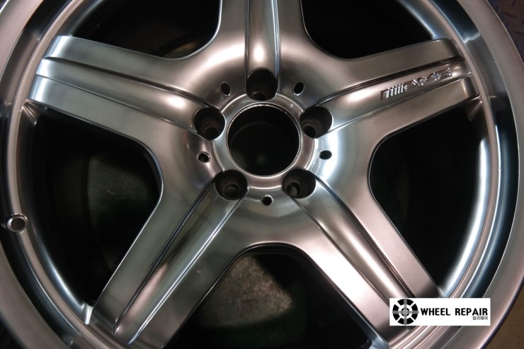 /user/w/wheel1723/editor/2402/8766a05aa36650a2349f9185f1892c11_1707802962_2827.jpg 이미지크게보기