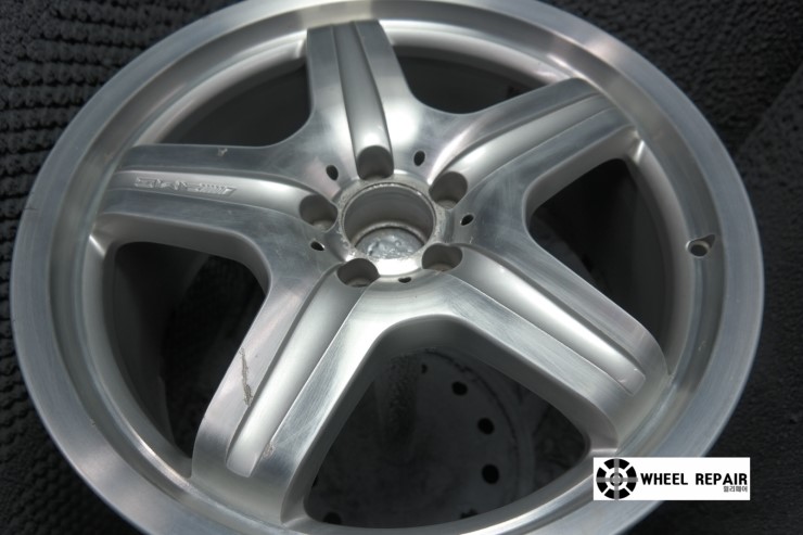 /user/w/wheel1723/editor/2402/8766a05aa36650a2349f9185f1892c11_1707803120_9013.jpeg 이미지크게보기