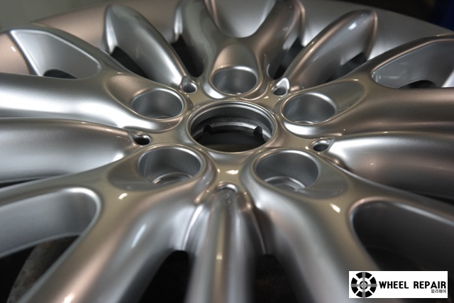 /user/w/wheel1723/editor/2402/95fd1d08a30234107affc583f3bb5b62_1706936319_6941.jpg 이미지크게보기
