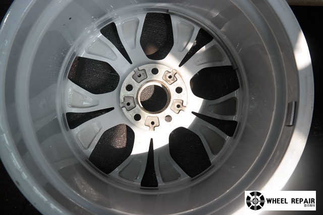 /user/w/wheel1723/editor/2402/95fd1d08a30234107affc583f3bb5b62_1706936877_7024.jpg 이미지크게보기