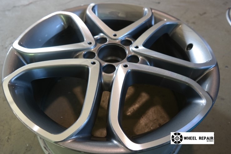 /user/w/wheel1723/editor/2402/95fd1d08a30234107affc583f3bb5b62_1706938021_7038.jpeg 이미지크게보기