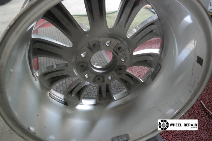 /user/w/wheel1723/editor/2402/95fd1d08a30234107affc583f3bb5b62_1706938183_9327.jpeg 이미지크게보기