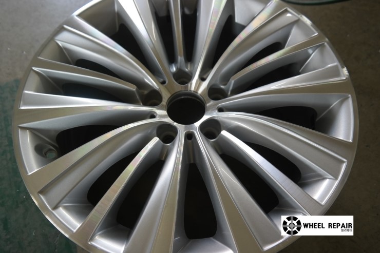 /user/w/wheel1723/editor/2402/95fd1d08a30234107affc583f3bb5b62_1706938257_992.jpeg 이미지크게보기