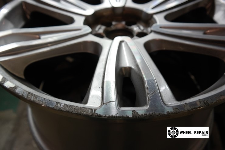 /user/w/wheel1723/editor/2402/95fd1d08a30234107affc583f3bb5b62_1706938549_3935.jpeg 이미지크게보기