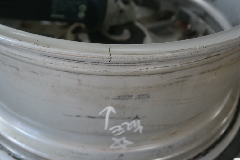 /user/w/wheel1723/editor/2402/95fd1d08a30234107affc583f3bb5b62_1706941231_3963.jpeg 이미지크게보기