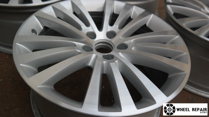 /user/w/wheel1723/editor/2402/95fd1d08a30234107affc583f3bb5b62_1706941532_5849.jpeg 이미지크게보기