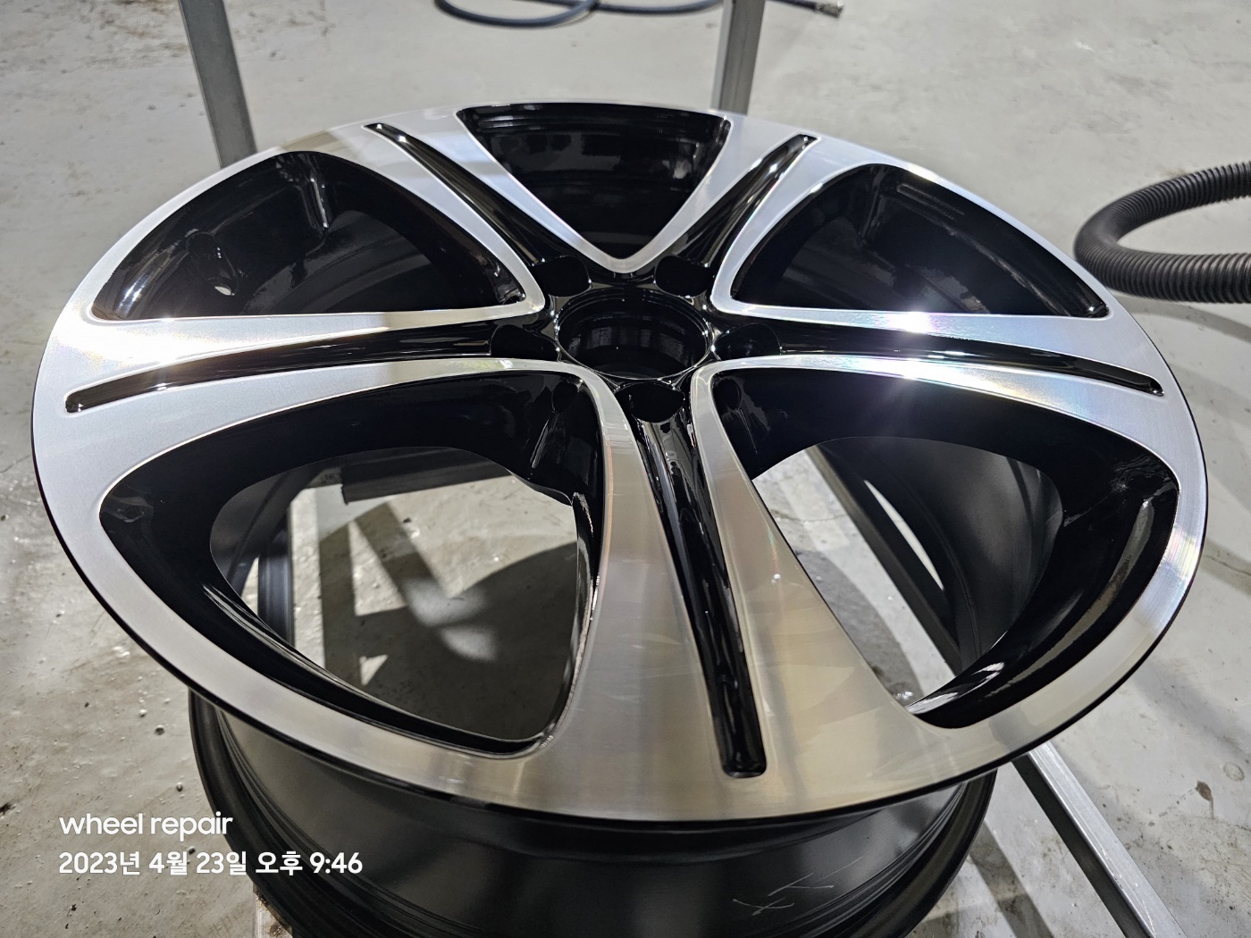 /user/w/wheel1723/editor/2402/a9e975f23a62370ec67ac53576a5d196_1708946606_2451.jpg 이미지크게보기
